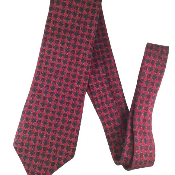 Aquascutum London All Silk Hand Finished Mens Neck Tie Red Diamond Pattern - Picture 3 of 5